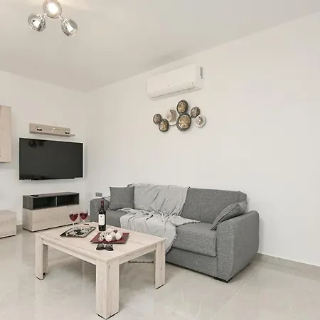 Elaion Naxos Town Feriehus *