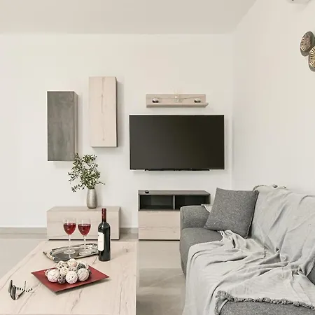 Feriehus Elaion Naxos Town